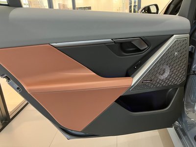 صورة مصغرة 57 لـ 2025 BMW 5 SERIES