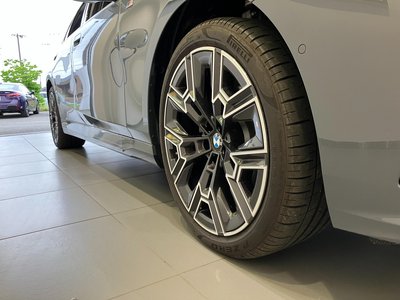 صورة مصغرة 19 لـ 2025 BMW 5 SERIES