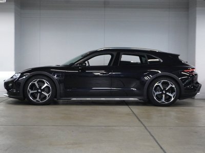 PORSCHE TAYCAN - 3