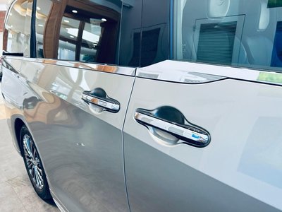 صورة 12 لـ 2024 Lexus LM
