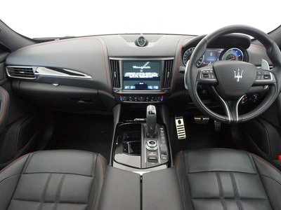 2022 Maserati LEVANTE — фото 10