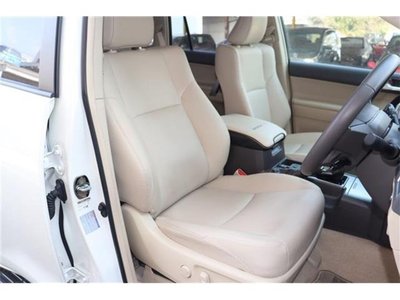 TOYOTA LAND CRUISER PRADO - 8