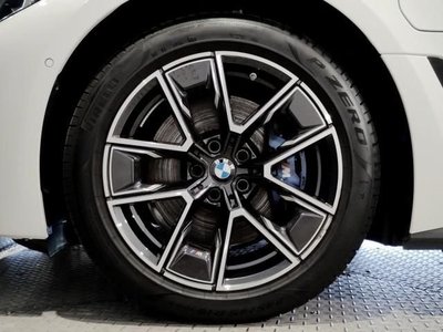 2025 BMW I4 — фото 9