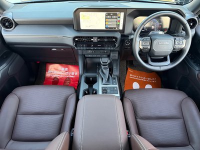 TOYOTA LAND CRUISER 250 - 7