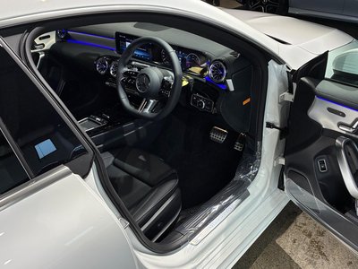 MERCEDES-BENZ CLA - 9