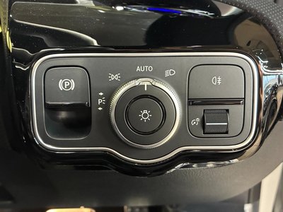 MERCEDES-BENZ CLA - 5