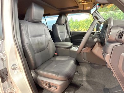 TOYOTA LAND CRUISER 250 - 8