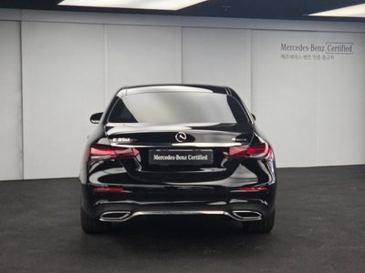 MERCEDES-BENZ E-CLASS - 3