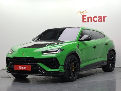 LAMBORGHINI URUS - 1