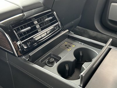 صورة مصغرة 39 لـ 2024 AUDI A8