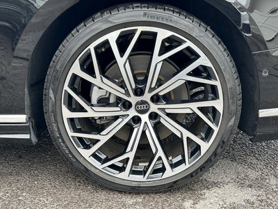 2024 AUDI A8 photo 3