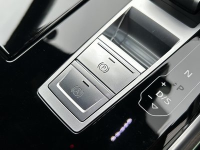 صورة مصغرة 31 لـ 2024 AUDI A8