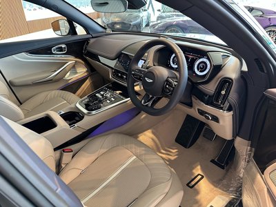 صورة مصغرة 38 لـ 2026 Aston Martin DBX