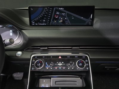 2020 Genesis GV80 thumbnail 18