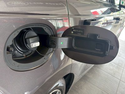 2022 LAND Rover RANGE ROVER VELAR — миниатюра 16