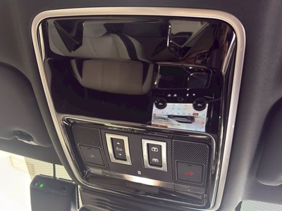 2022 LAND Rover RANGE ROVER VELAR — миниатюра 34
