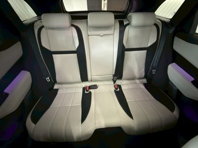 2022 LAND Rover RANGE ROVER VELAR — миниатюра 43