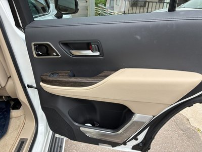 2023 Toyota LAND CRUISER 300 — миниатюра 19