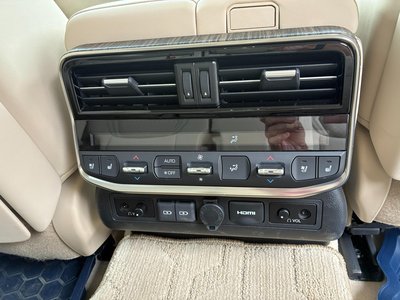 2023 Toyota LAND CRUISER 300 — миниатюра 21