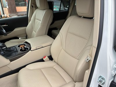 2023 Toyota LAND CRUISER 300 — миниатюра 35