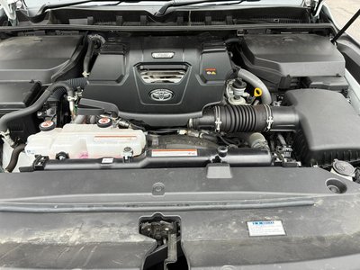 2023 Toyota LAND CRUISER 300 — миниатюра 47