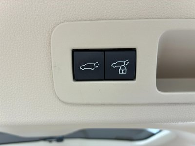 2023 Toyota LAND CRUISER 300 — миниатюра 43