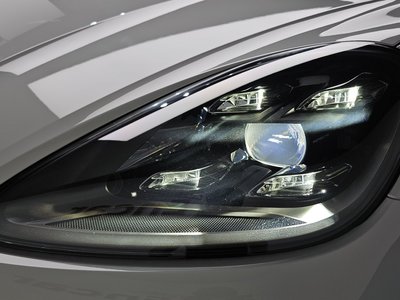 2022 Porsche CAYENNE 照片 9