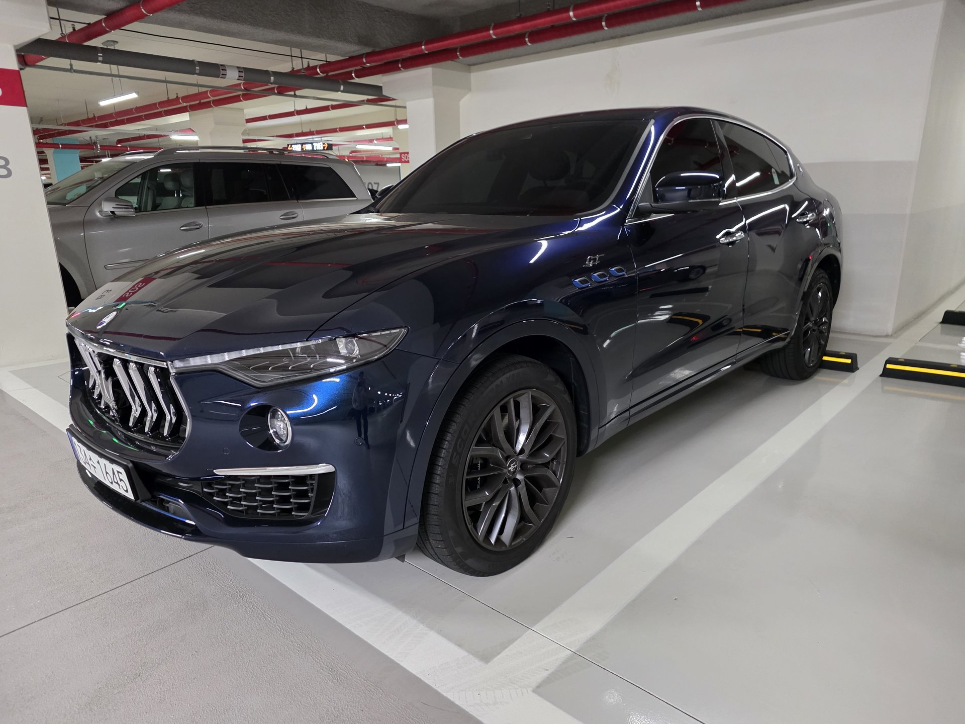 MASERATI LEVANTE - View 1