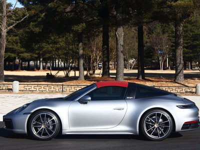 PORSCHE 911 TARGA - 2