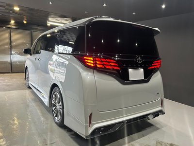 TOYOTA ALPHARD - 4