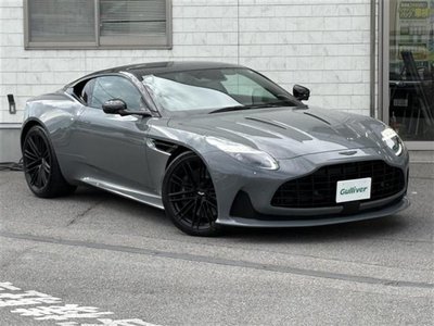 2026 Aston Martin DB12 照片 1