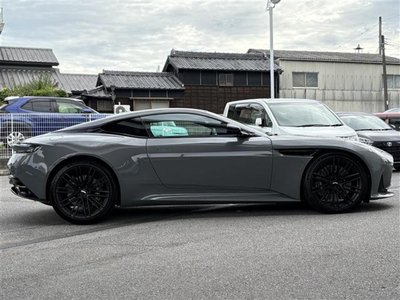 2026 Aston Martin DB12 照片 13