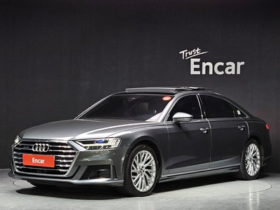 AUDI A8 - 1