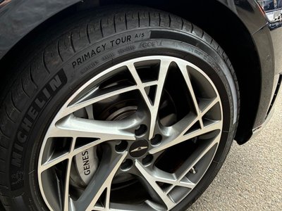 صورة 9 لـ 2023 Genesis G90