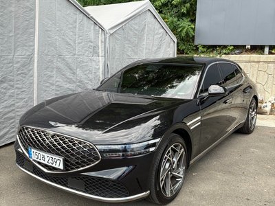 صورة 4 لـ 2023 Genesis G90