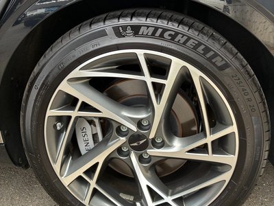 صورة 5 لـ 2023 Genesis G90