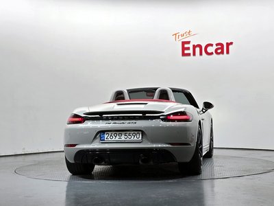2022 Porsche 718 缩略图 31