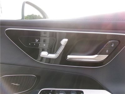 صورة مصغرة 24 لـ 2025 Mercedes-BENZ GLC