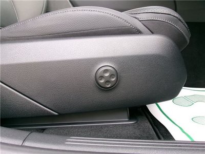 صورة مصغرة 27 لـ 2025 Mercedes-BENZ GLC