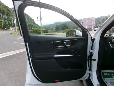 صورة مصغرة 30 لـ 2025 Mercedes-BENZ GLC