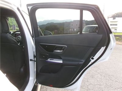 صورة مصغرة 40 لـ 2025 Mercedes-BENZ GLC