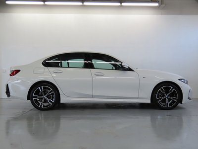 BMW 3 SERIES - 8