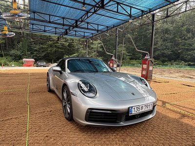 صورة 4 لـ 2024 Porsche 911