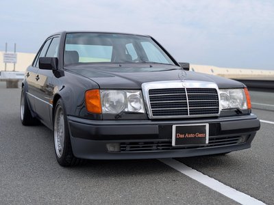 MERCEDES-BENZ MEDIUM-CLASS