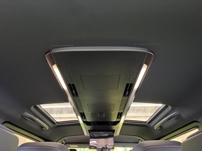 2023 Toyota VELLFIRE — фото 3