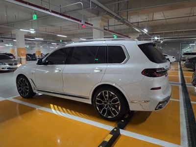 BMW X7 - 6