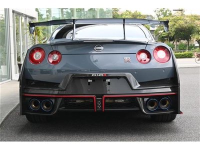 NISSAN GT-R - 4