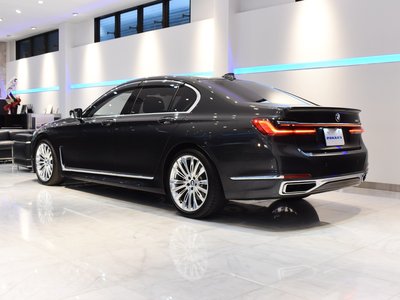 BMW 7 SERIES - 5