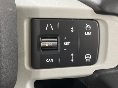 LAND ROVER DEFENDER - 5