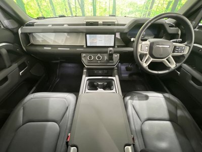 LAND ROVER DEFENDER - 2